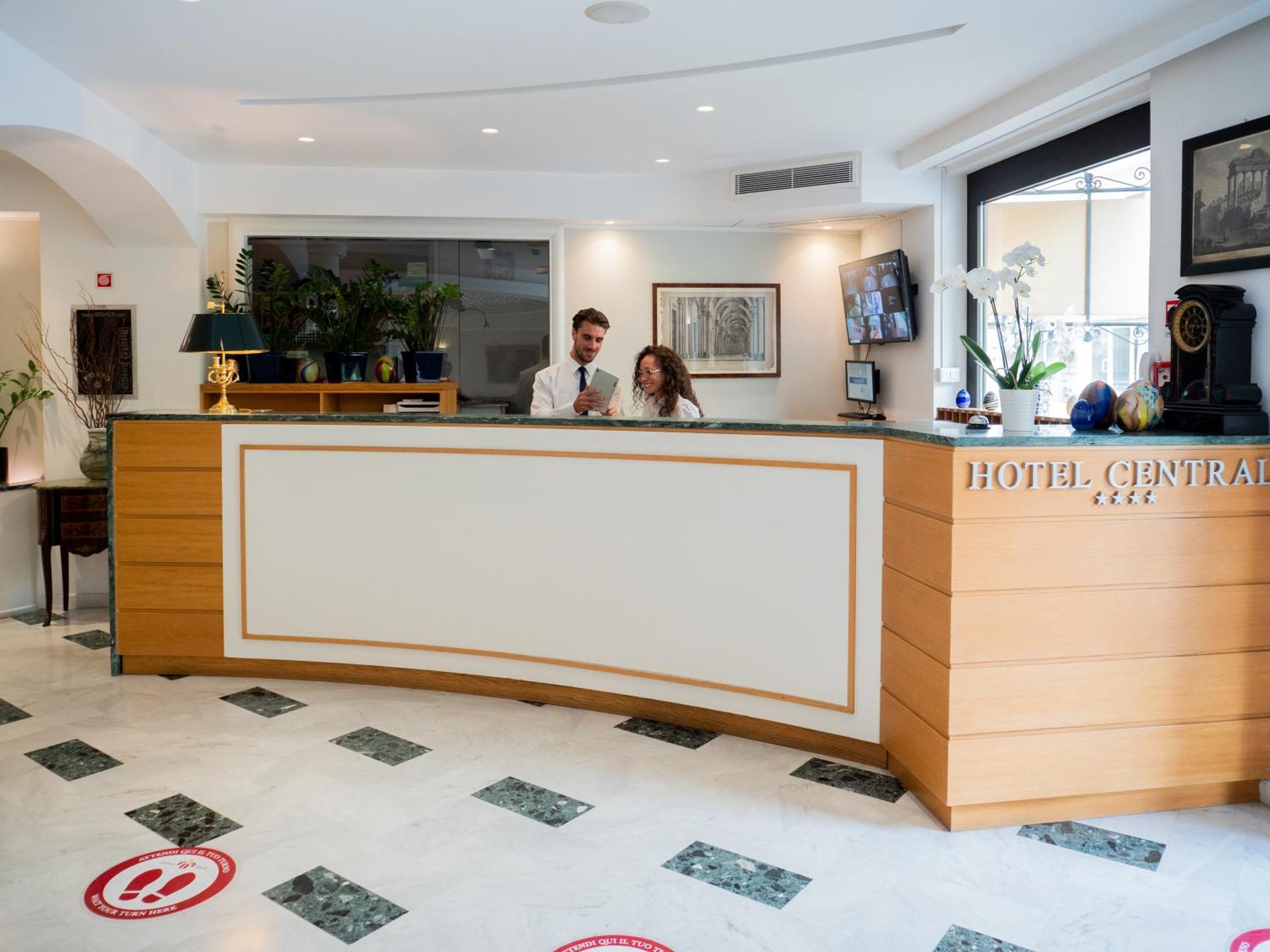 Hotel Central Wellness Sorrento Exteriér fotografie